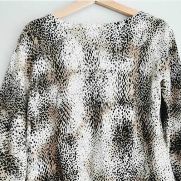 LINDA MATTHEWS Fine Knit Button Front Cardigan Cheetah Animal Print Sz L - Picture 8 of 11